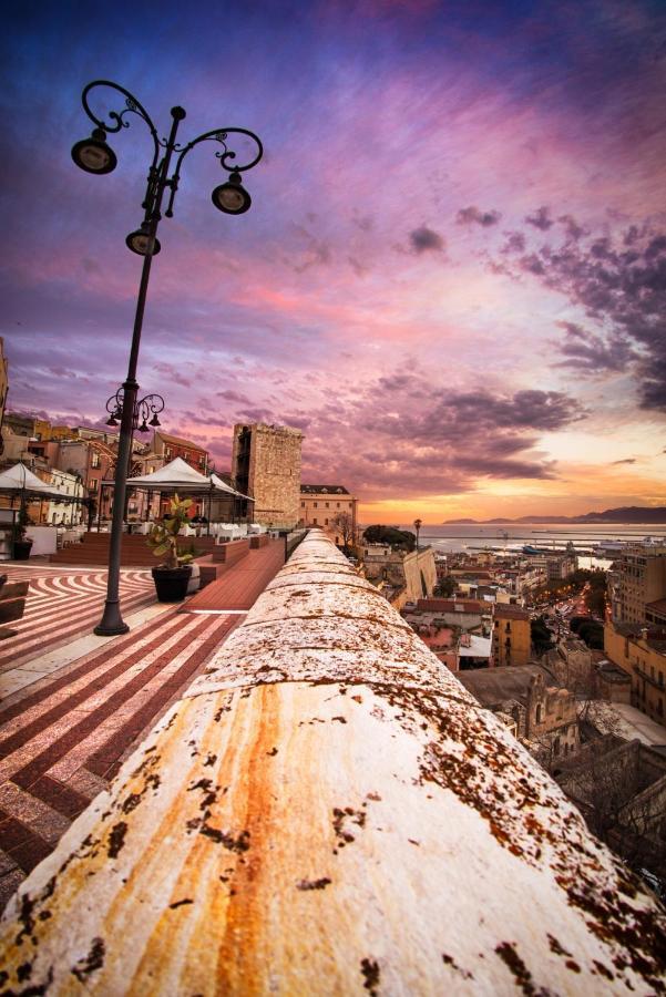 Suite Delle Rose กาญารี ภายนอก รูปภาพ